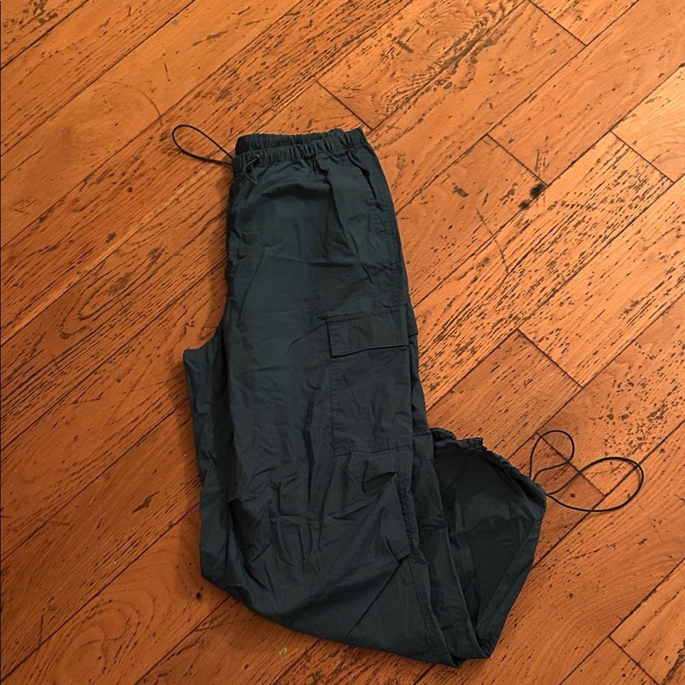 SHEIN Dark Cargo Pants for Men